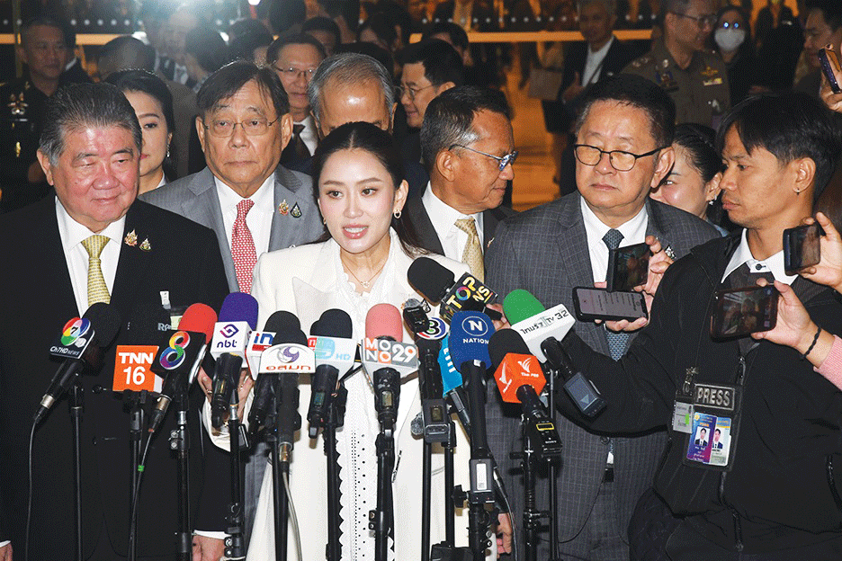 Thủ tướng Thái Lan Paetongtarn Shinawatra cảnh báo công chúng về mức độ tinh vi ngày càng tăng của các vụ lừa đảo bằng giọng nói AI vào ngày 15-1. Ảnh: Khaoshod English