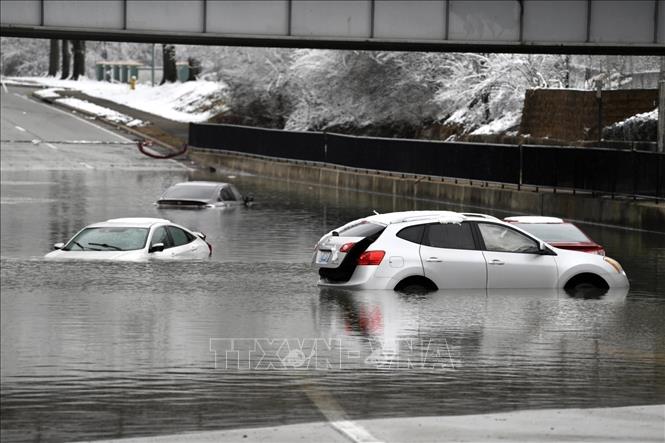 Lũ lụt do bão gây ra tại bang Kentucky, Mỹ ngày 16/2/2025. Ảnh: AP/TTXVN