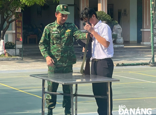Các chiến sĩ biên phòng