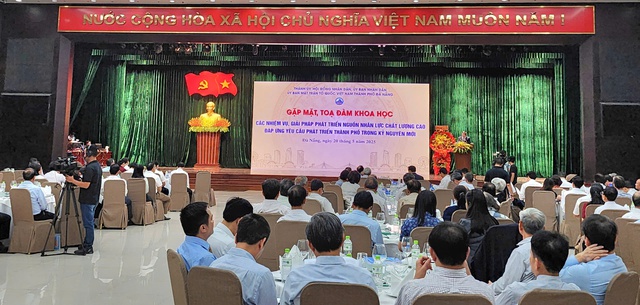 Đà Nẵng tìm giải pháp phát triển nguồn nhân lực chất lượng cao trong kỷ nguyên mới- Ảnh 2. Đà Nẵng tìm giải pháp phát triển nguồn nhân lực chất lượng cao trong kỷ nguyên mới- Ảnh 2.