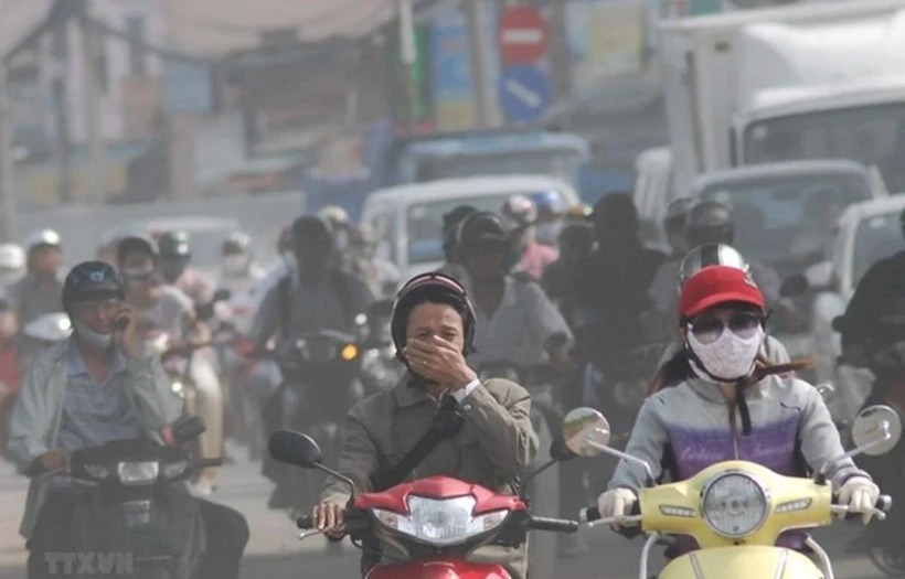 Nhức nhối ô nhiễm không khí tại Hà Nội. (Ảnh: TTXVN)