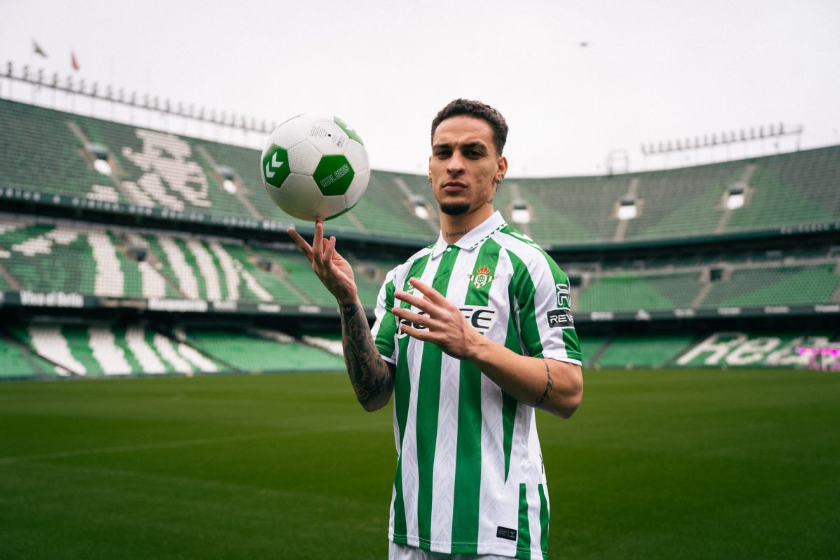 Antony đứng trước nhiều lựa chọn trong mùa hè này. Ảnh: Real Betis