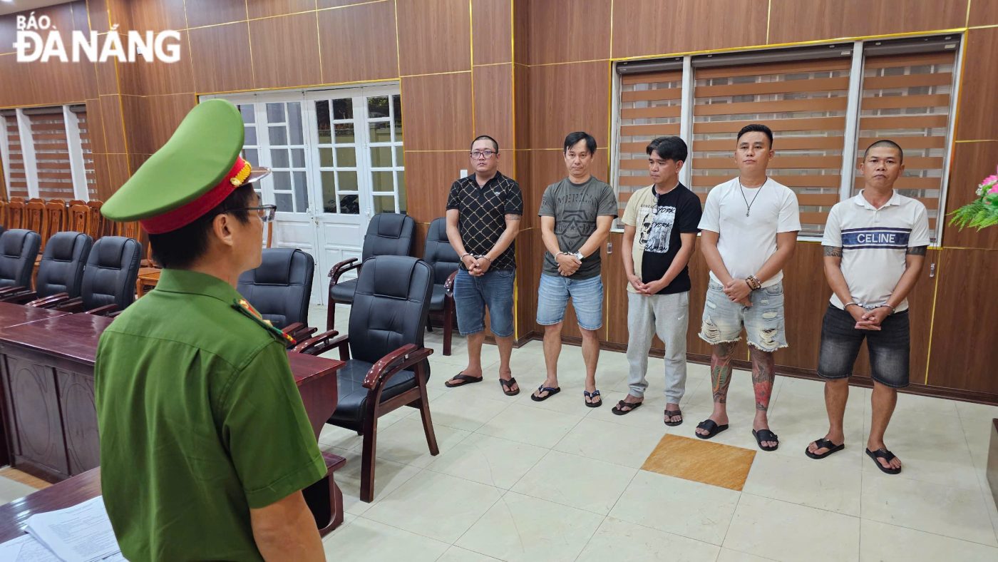 Đường dây hoạt động tinh vi, phân cấp chặt chẽ, sử dụng công nghệ cao. ẢNH: ĐVCC