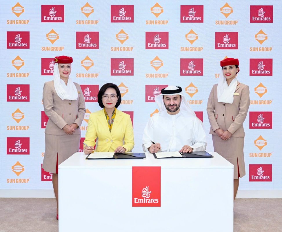 Sun Group ký hợp tác chiến lược với Emirates chiều 30-4-2025.