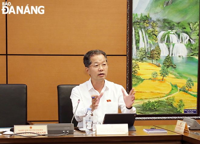 Bí thư Thành ủy Nguyễn Văn Quảng phát biểu tại thảo luận tổ.  Ảnh: VŨ HƯNG