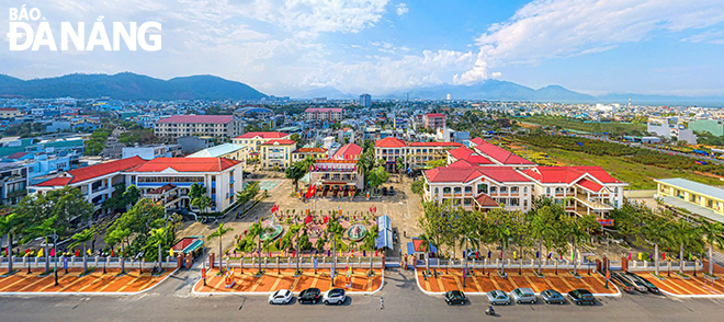 Kinh tế - xã hội quận Liên Chiểu ngày càng phát triển theo hướng năng động và hiện đại.  TRONG ẢNH: Đô thị trung tâm quận Liên Chiểu với diện mạo khang trang. Ảnh: P.V