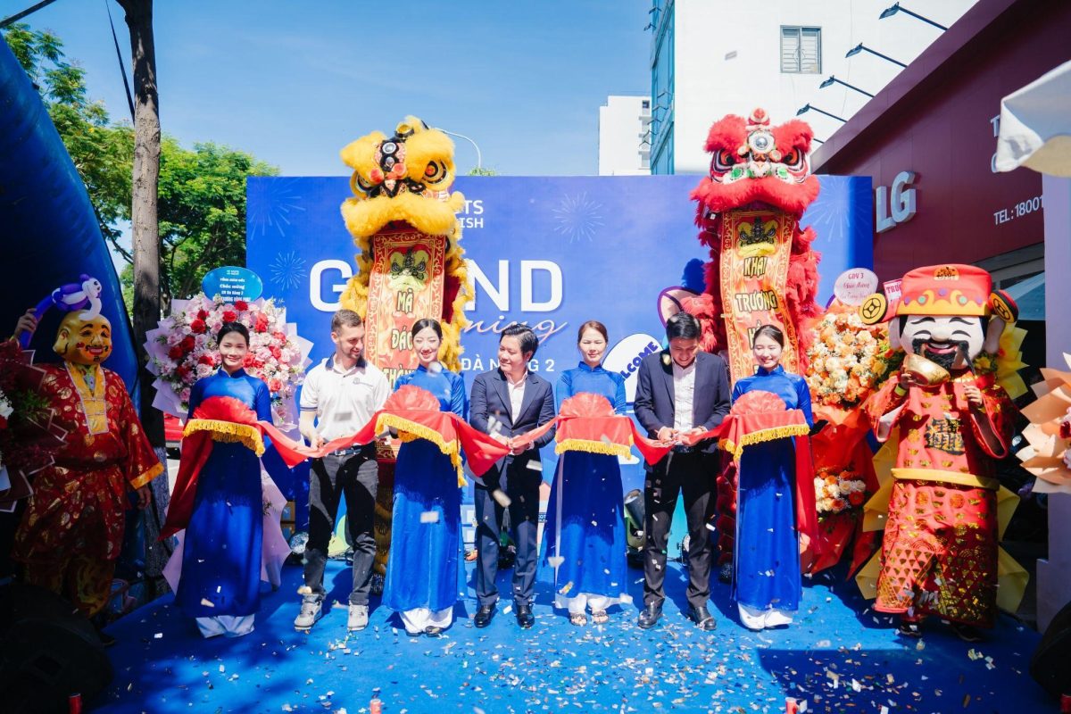 Lễ cắt băng khai trương: Khởi đầu chinh phục Anh ngữ quốc tế tại Scots English Đà Nẵng cơ sở 2.