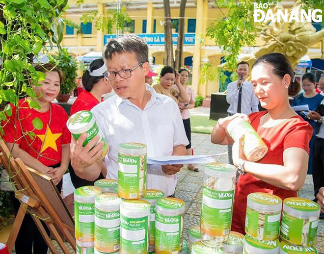 Chương trình OCOP mang đến cơ hội phát triển thương hiệu sản phẩm chủ lực của quận Liên Chiểu.  Ảnh: HUỲNH LÊ