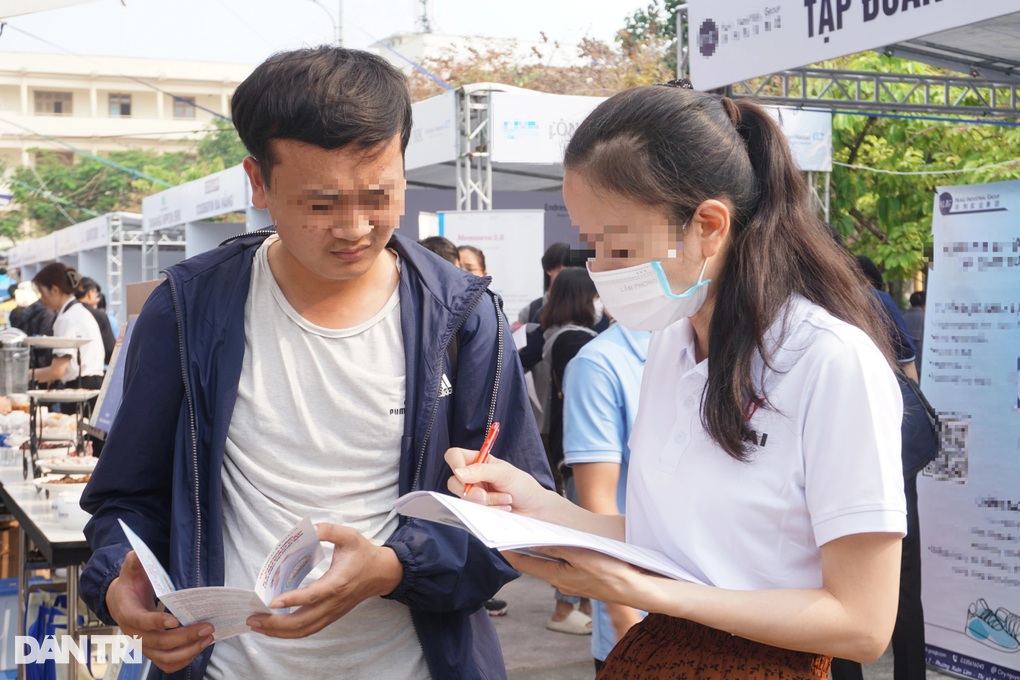 Nhiều trường đại học tại Đà Nẵng bị mạo danh để lừa trúng học bổng - 1 Nhiều trường đại học tại Đà Nẵng bị mạo danh để lừa trúng học bổng - 1