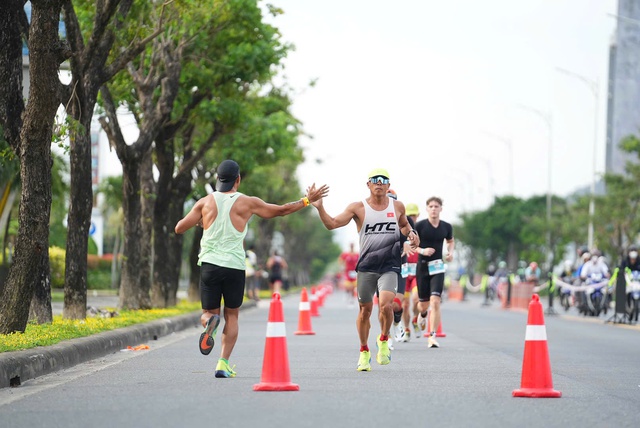 Tinh thần thể thao được thể hiện rõ. Tinh thần thể thao được thể hiện rõ.
