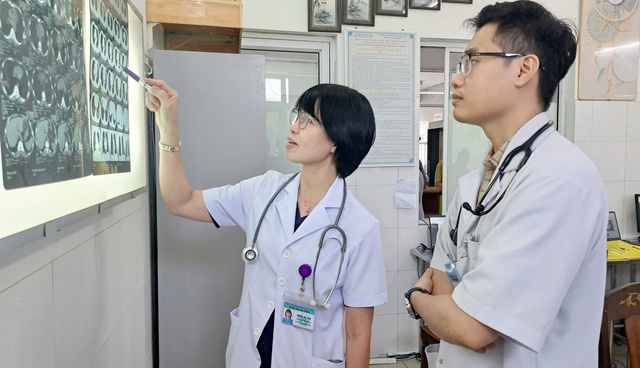 Hy hữu người đàn ông hóc xương cá suốt 5 tháng- Ảnh 2. Hy hữu người đàn ông hóc xương cá suốt 5 tháng- Ảnh 2.