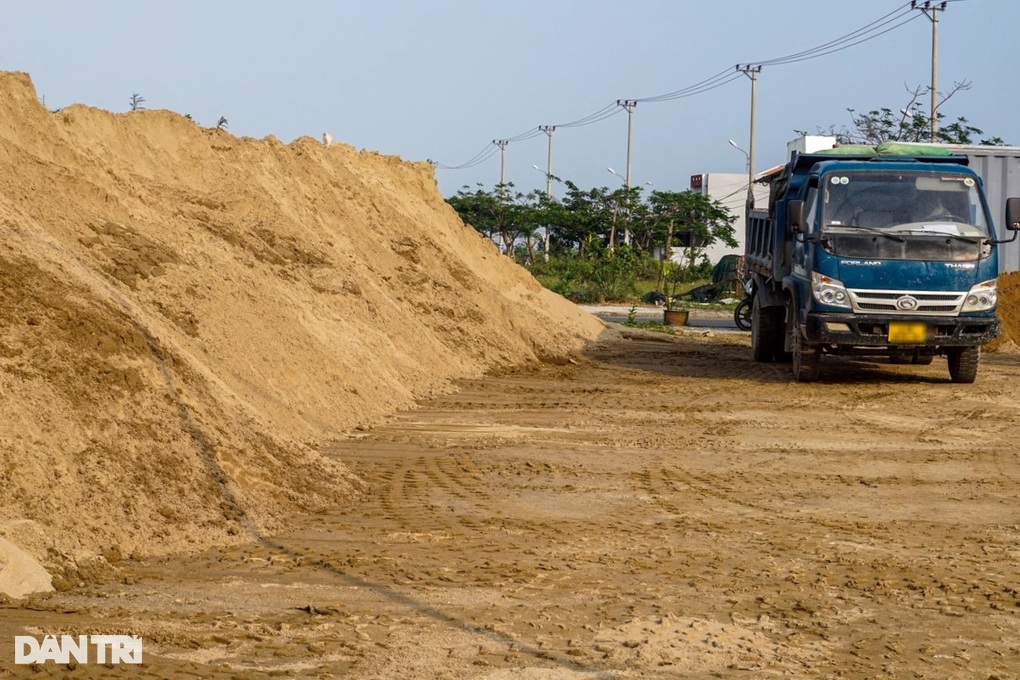 Khan hiếm cát, Đà Nẵng kiến nghị Quảng Nam kiểm tra các mỏ khai thác - 2 Khan hiếm cát, Đà Nẵng kiến nghị Quảng Nam kiểm tra các mỏ khai thác - 2
