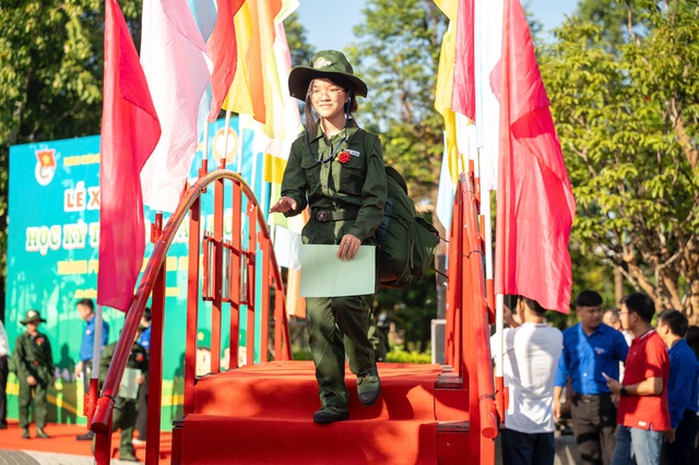 150 thiếu nhi Đà Nẵng trải nghiệm “Học kỳ trong quân đội” giữa mùa hè- Ảnh 2. 150 thiếu nhi Đà Nẵng trải nghiệm “Học kỳ trong quân đội” giữa mùa hè- Ảnh 2.