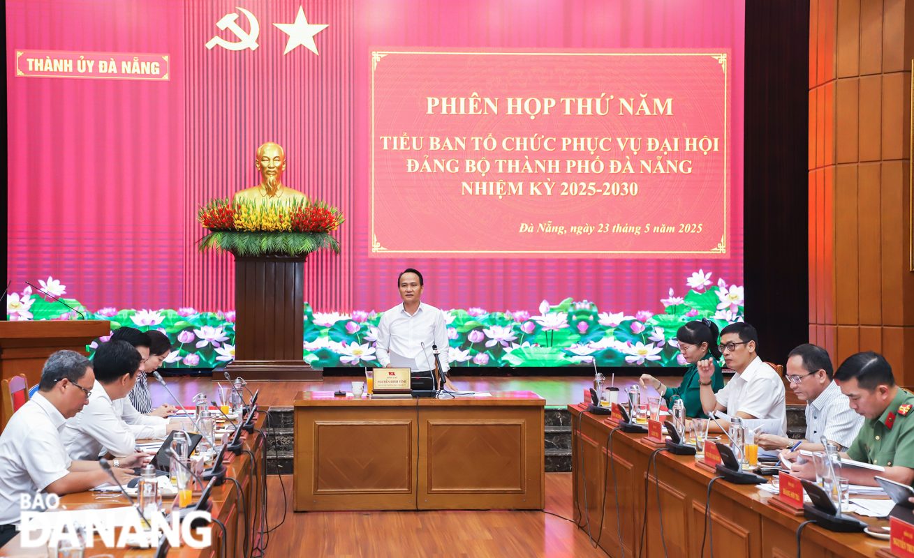 Phó Bí thư Thường trực Thành ủy Nguyễn Đình Vĩnh phát biểu kết luận. Ảnh: NGỌC PHU