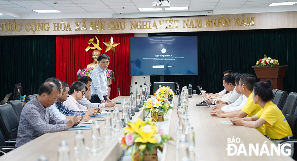 Trung tâm Hỗ trợ Khởi nghiệp Đổi mới Sáng tạo Đà Nẵng (DNES) giới thiệu sản phẩm do các đơn vị