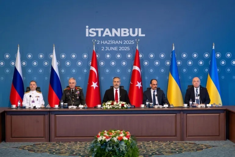 Vòng đàm phán trực tiếp giữa Nga và Ukraine tại Istanbul (Thổ Nhĩ Kỳ) ngày 2-6 đánh dấu nỗ lực mới nhằm tháo gỡ bế tắc trong cuộc xung đột kéo dài. Mặc dù không có đột phá lớn, nhưng vòng đàm phán thứ 2 này vẫn phản ánh một số động lực ngoại giao đáng chú ý và những giới hạn rõ rệt trong tiến trình hòa bình.