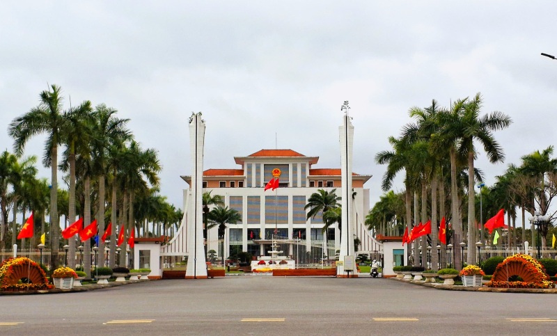 Trụ sở UBND tỉnh Quảng Nam tại Tam Kỳ sẽ được bố trí thành nơi làm việc của các sở, ban, ngành.