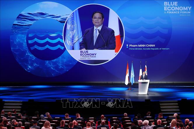 Thủ tướng Phạm Minh Chính phát biểu tại Diễn đàn Tài chính và Kinh tế Xanh của Hội nghị Đại dương Liên hợp quốc lần thứ ba (UNOC 3). Ảnh: TXVN