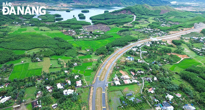 Khu Công nghiệp Hòa Ninh được xây dựng tại xã Hòa Ninh, huyện Hòa Vang với tổng vốn đầu tư đăng ký hơn 6.200 tỷ đồng.  Trong ảnh: Vị trí xây dựng Khu Công nghiệp Hòa Ninh. Ảnh: M.QUẾ