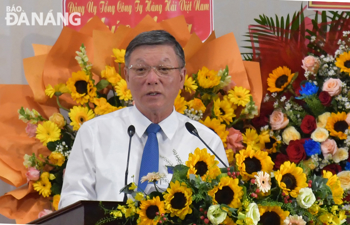 Chủ tịch Ủy ban MTTQ Việt Nam thành phố Đà Nẵng Lê Văn Trung, phát biểu chỉ đạo đại hội. Ảnh: THÀNH LÂN