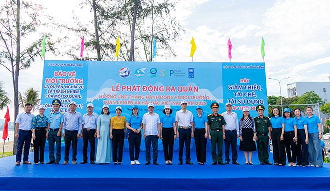 UBND quận Thanh Khê tổ chức phát động Tháng hành động vì môi trường, Tuần lễ biển và hải đảo Việt Nam, ngày môi trường thế giới (5-6) và đại dương thế giới (8-6). Ảnh: THIÊN AN