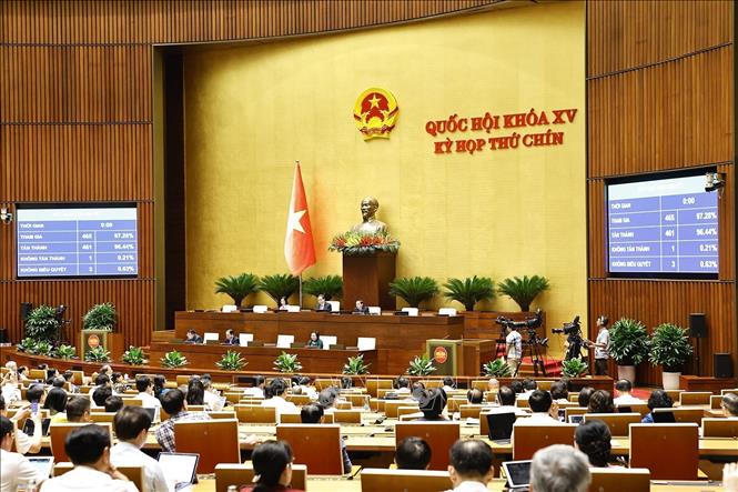 Quốc hội thông qua Nghị quyết của Quốc hội về việc sắp xếp đơn vị hành chính cấp tỉnh năm 2025. Ảnh: Doãn Tấn/TTXVN