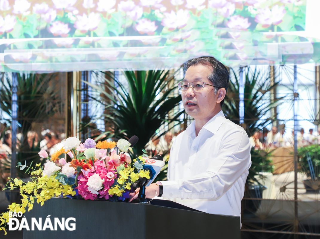 Bí thư Thành ủy Nguyễn Văn Quảng phát biểu tại hội nghị. Ảnh: NGỌC PHÚ