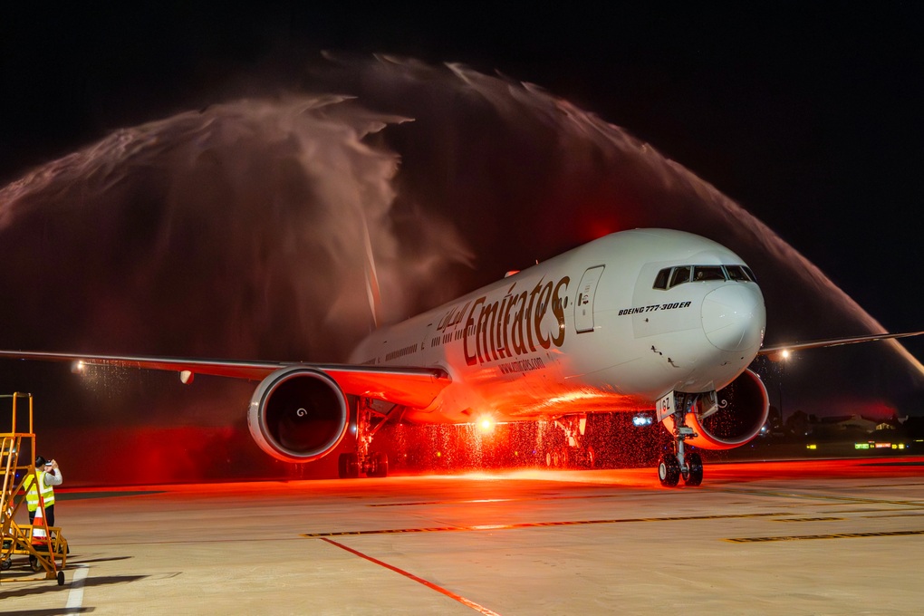 Máy bay Boeing 777 của Emirates đưa khách từ Dubai đến Đà Nẵng - 1 Máy bay Boeing 777 của Emirates đưa khách từ Dubai đến Đà Nẵng - 1