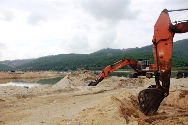 Doanh nghiệp 1 tháng tuổi trúng đấu giá mỏ cát gần 500 tỷ đồng- Ảnh 3. Doanh nghiệp 1 tháng tuổi trúng đấu giá mỏ cát gần 500 tỷ đồng- Ảnh 3.