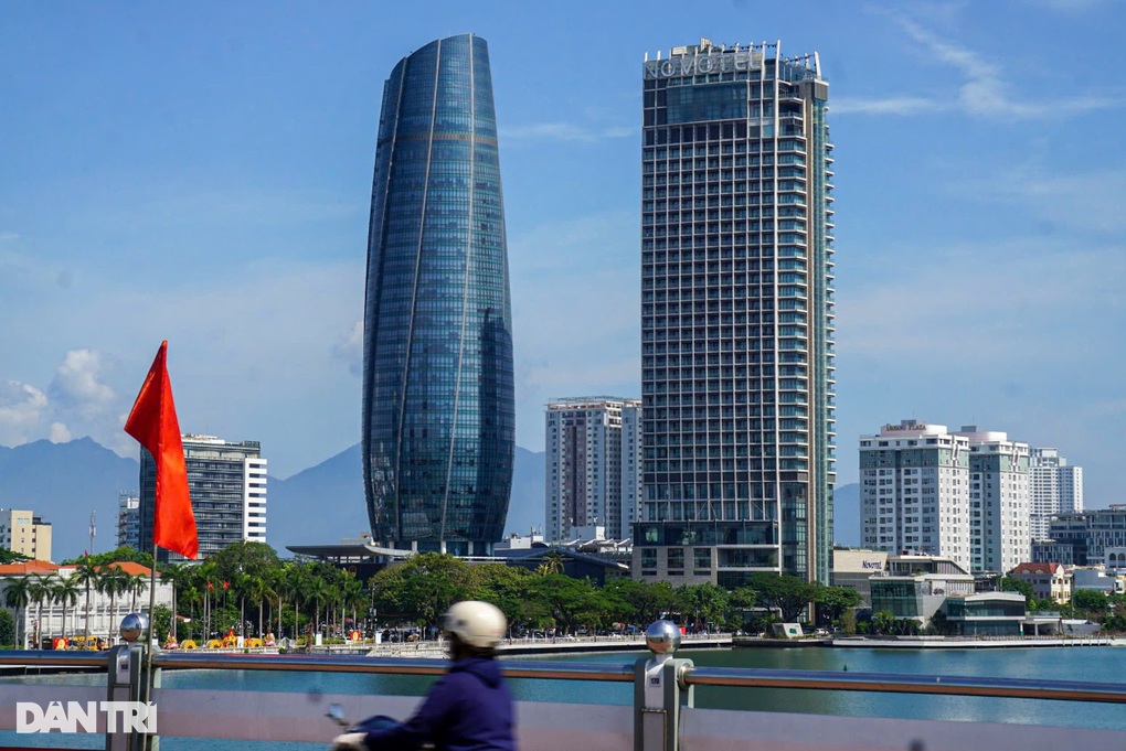 Thêm phương án đưa sở, ngành ra ngoài trung tâm Đà Nẵng - 1 Thêm phương án đưa sở, ngành ra ngoài trung tâm Đà Nẵng - 1
