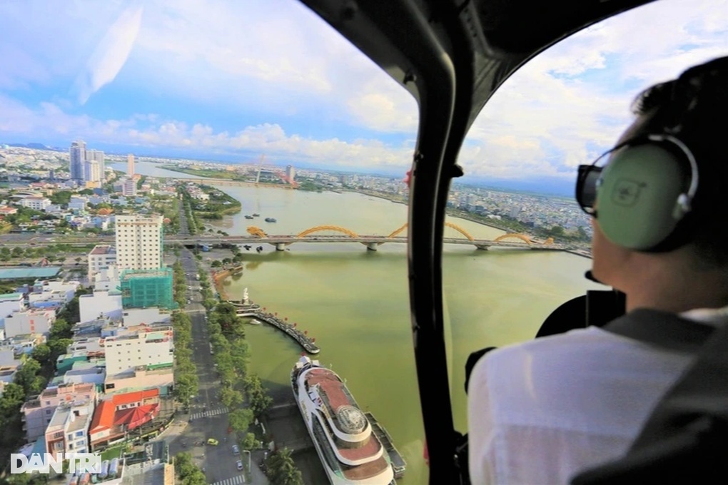 Đà Nẵng mở lại tour bay trực thăng ngắm thành phố - 1 Đà Nẵng mở lại tour bay trực thăng ngắm thành phố - 1